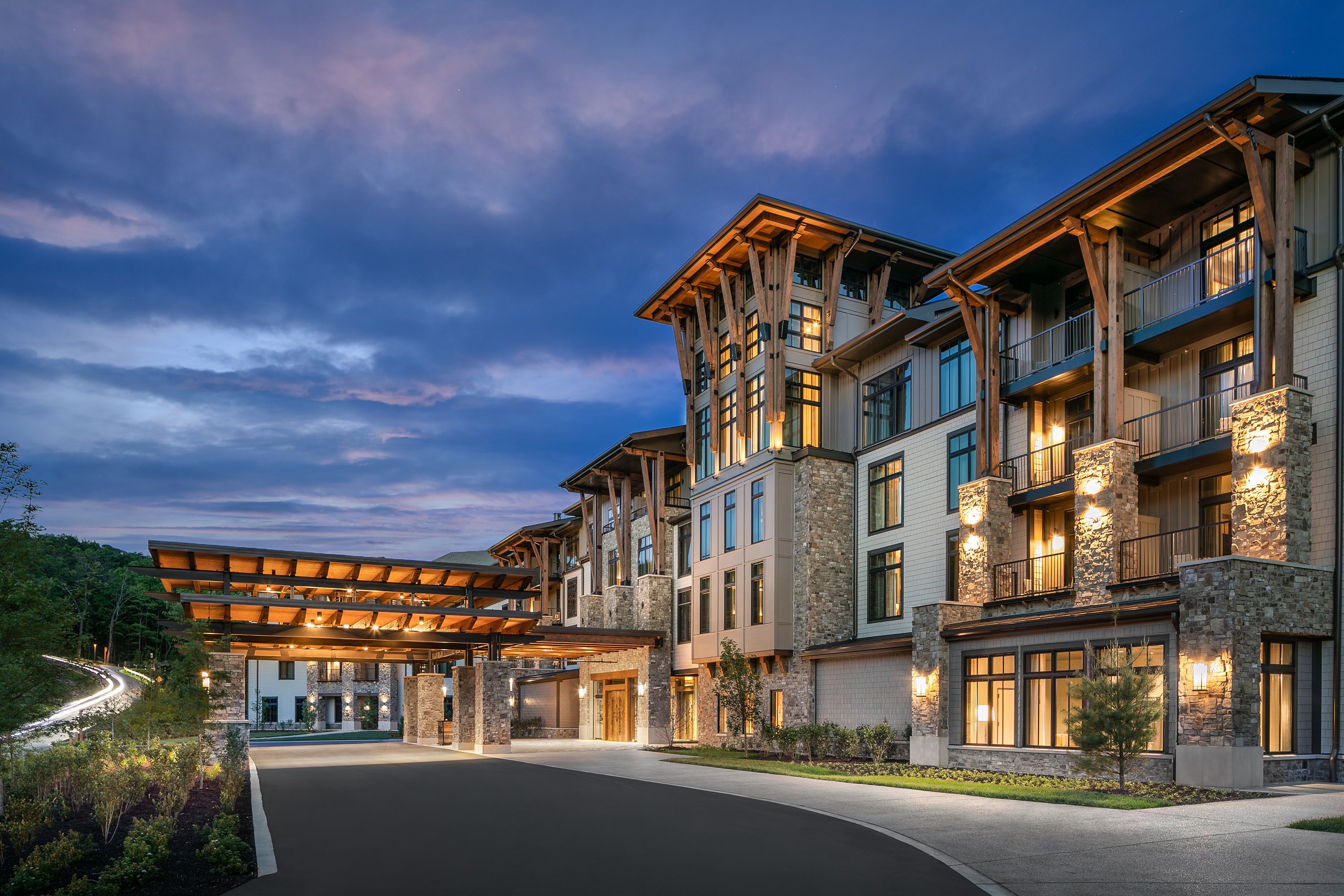 CLOUDLAND ENTRANCE EXTERIOR